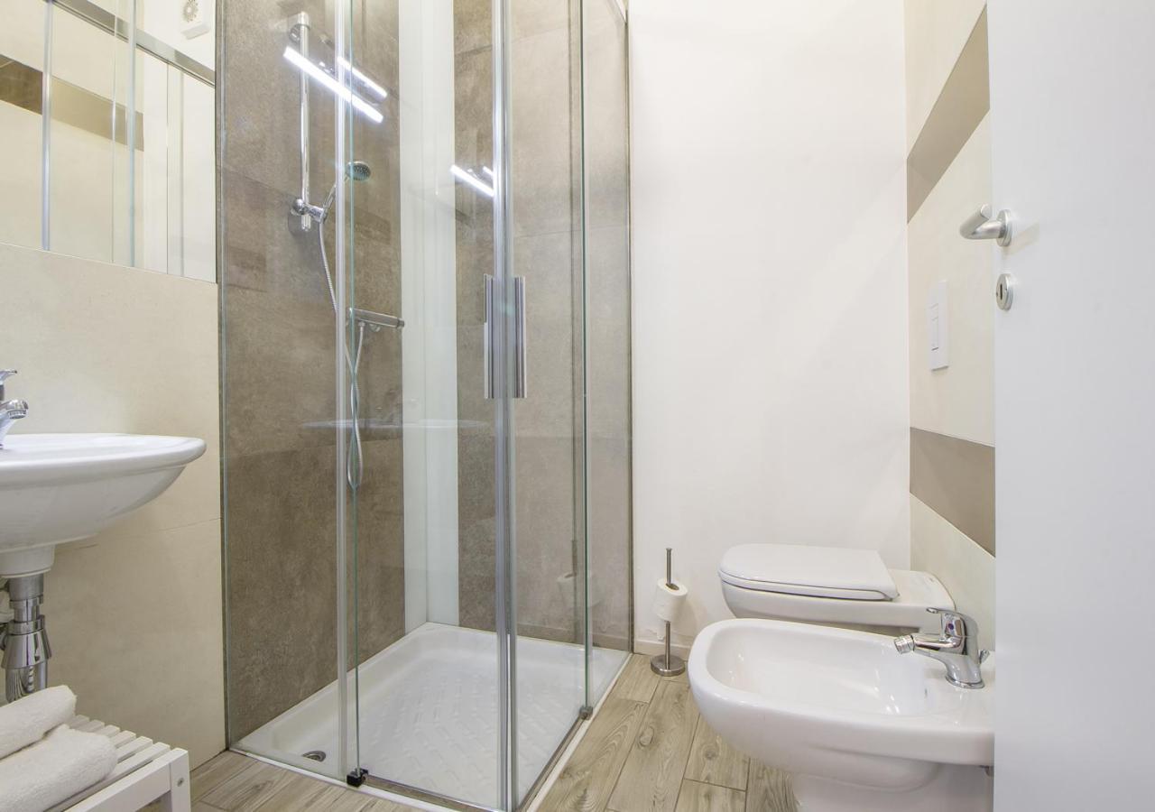 Appartamento Con 2 Camere E 2 Bagni In Centro Con Parcheggio Matera Exterior foto