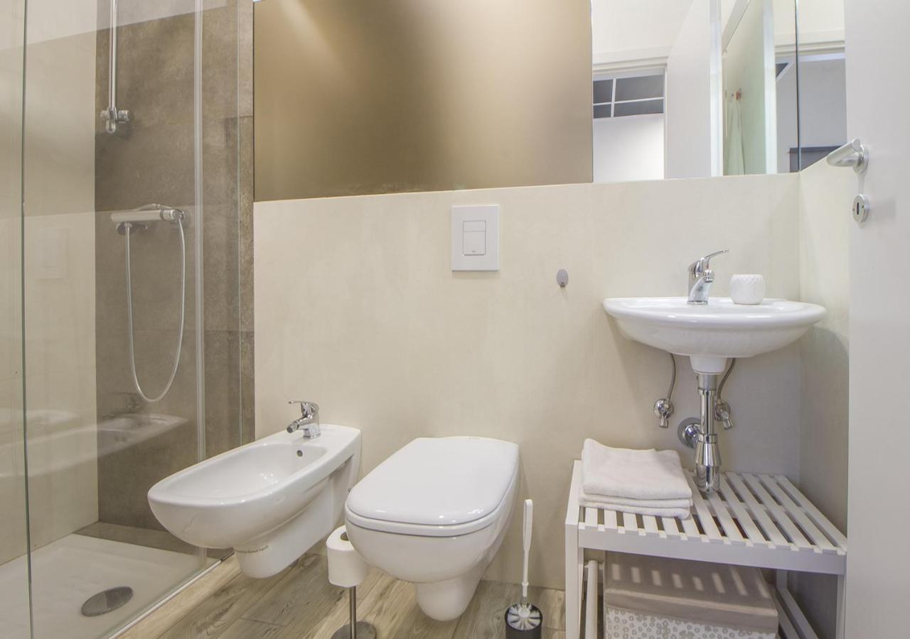 Appartamento Con 2 Camere E 2 Bagni In Centro Con Parcheggio Matera Exterior foto