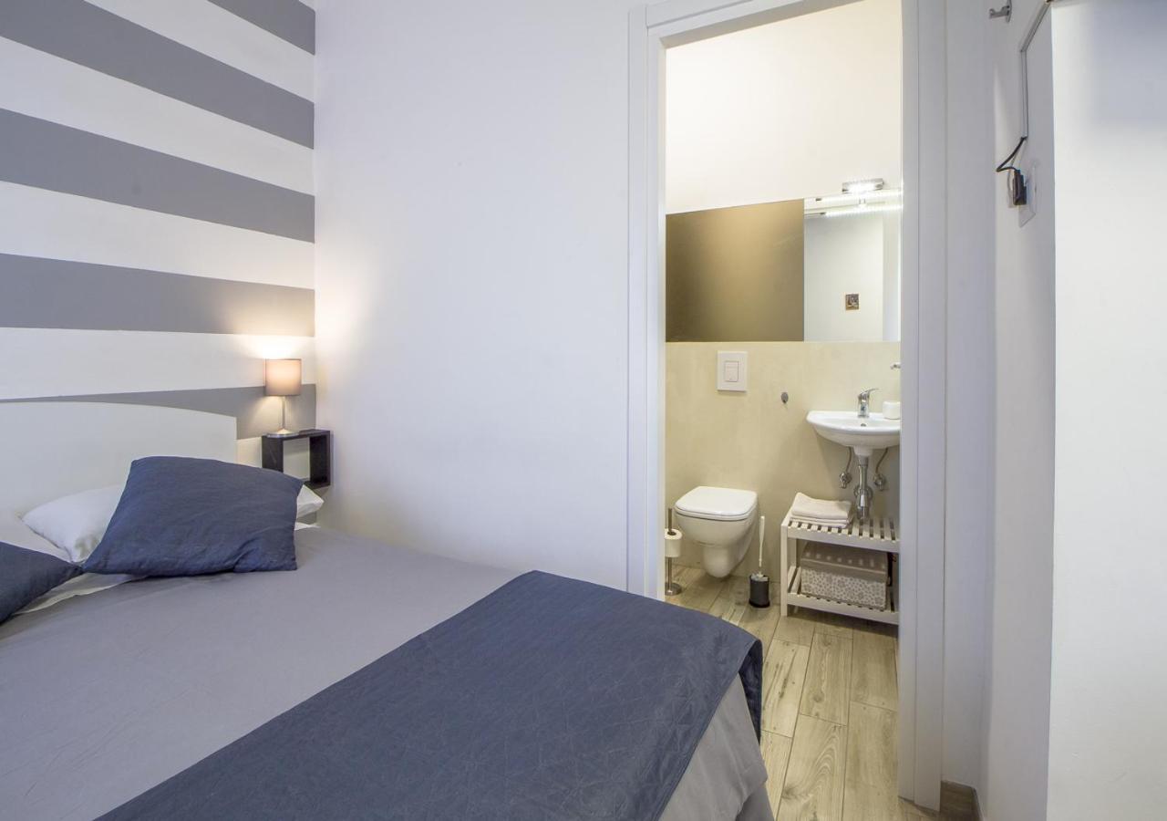 Appartamento Con 2 Camere E 2 Bagni In Centro Con Parcheggio Matera Exterior foto