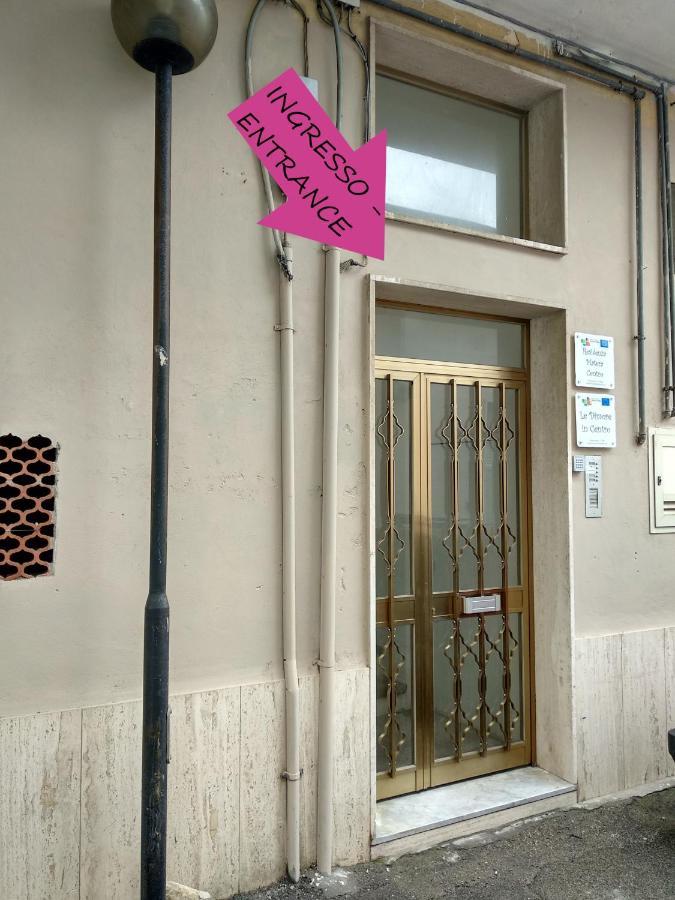 Appartamento Con 2 Camere E 2 Bagni In Centro Con Parcheggio Matera Exterior foto